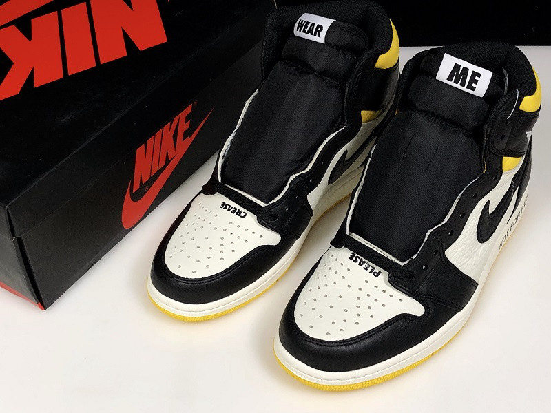 AIR JORDAN 1 NO LS VARSITY MAIZE 861428-107