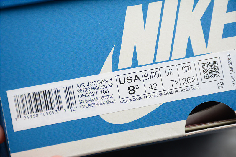 Air Jordan 1 Travis Scott DH3227-105