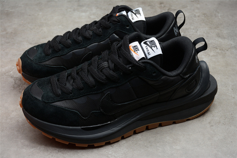 NIKE VAPORWAFFLE SACAI 