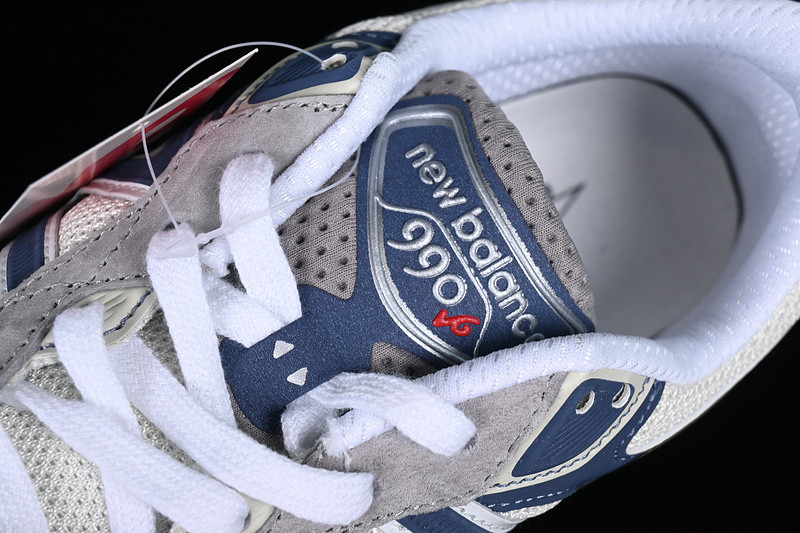 New Balance 990v6 