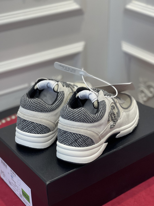 CHA_NEL SNEAKERS
