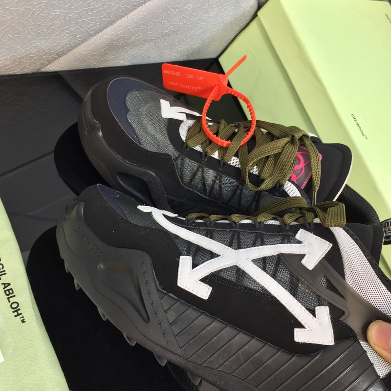 OW C/O ODSY-1000 SPORTS SHOES