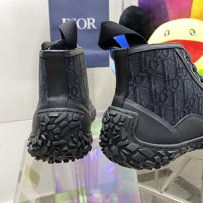DR B28 SNEAKER