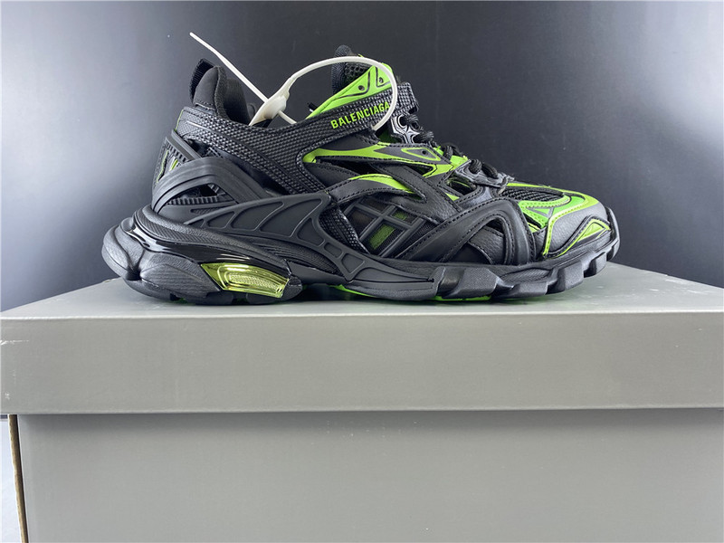 Ba*len*cia*ga tess s. gomma trek low top sneakers (black and green) 570391 w2gn1 1012