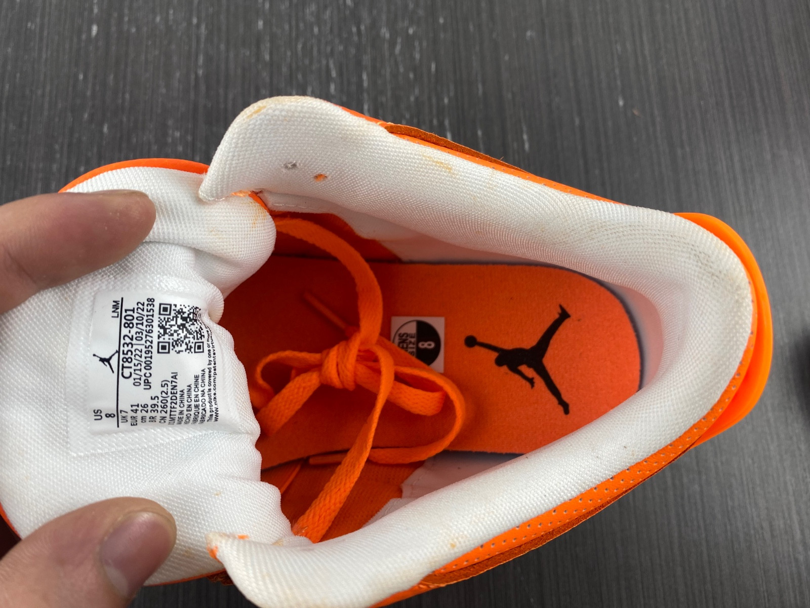 Air Jordan 3 Retro CT8532-801