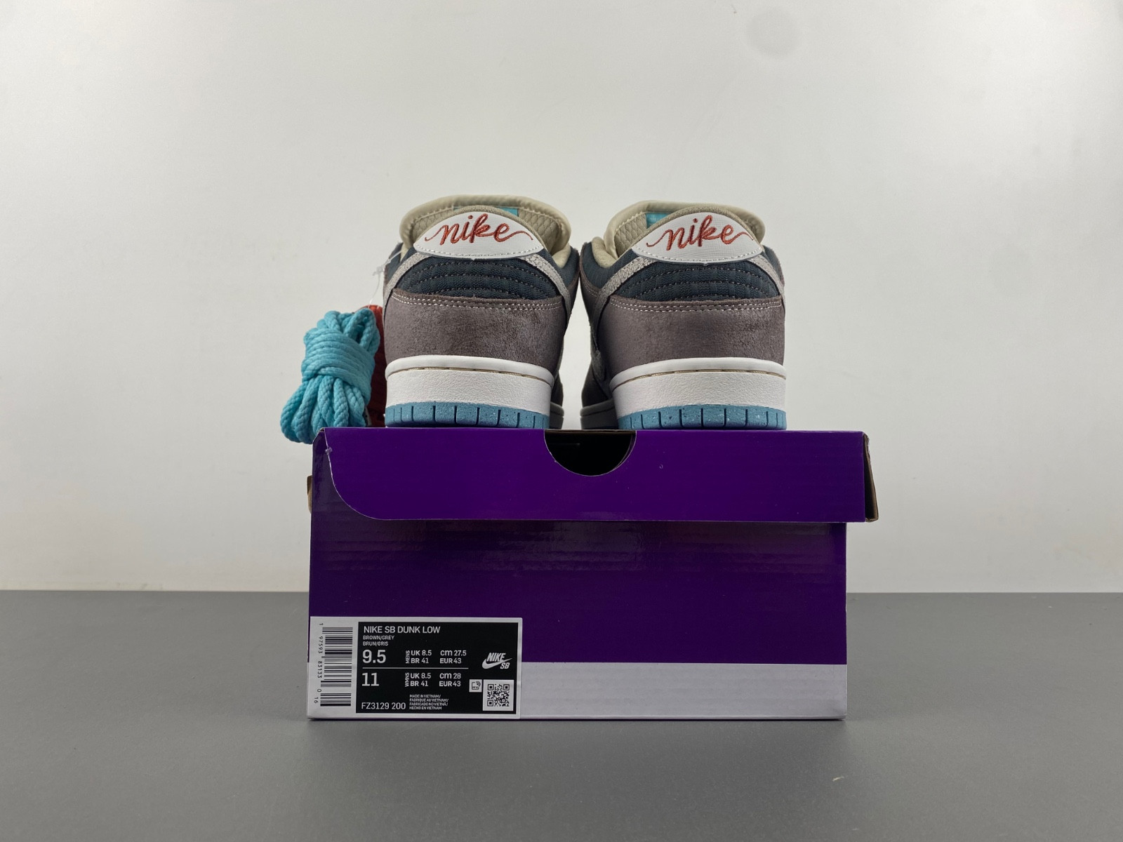 Dunk Low SB 