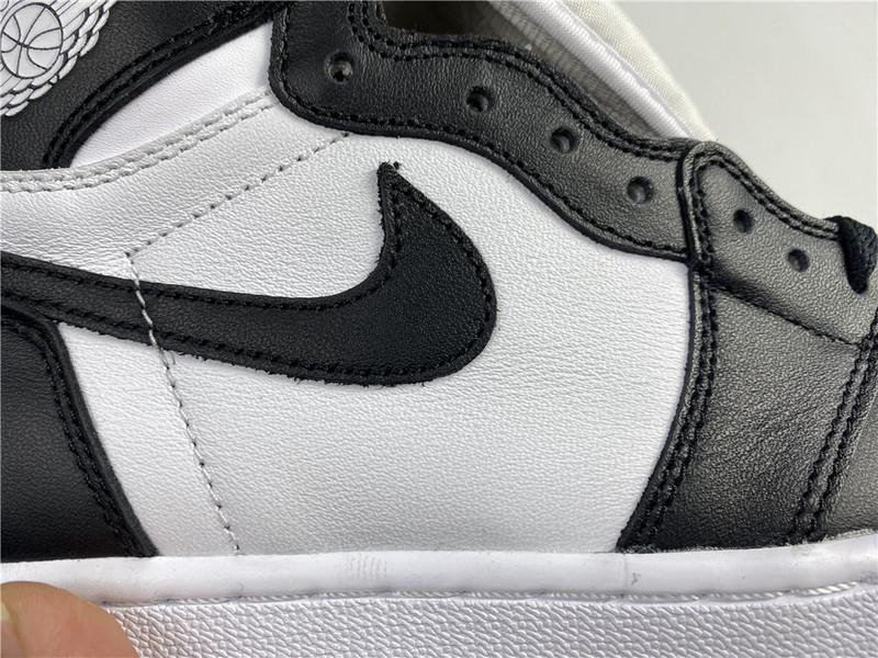 Air Jordan 1 Retro High OG 555088-010