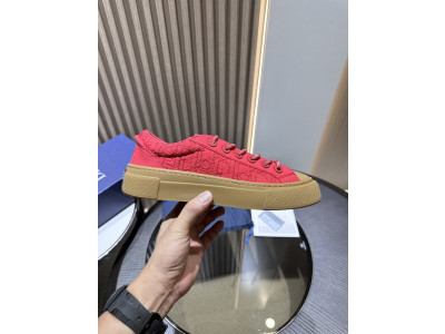 DR B33 SNEAKER
