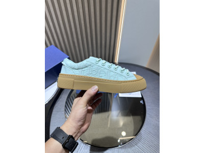 DR B33 SNEAKER