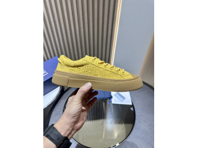 DR B33 SNEAKER