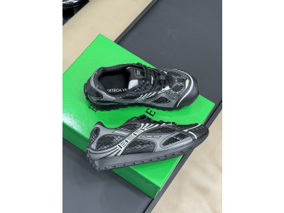 Bo*te*ga ve*ne*ta low-top orbit sneakers in black