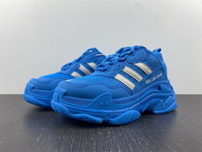 Ba*len*cia*ga triple s 71020 w2rb6 0203