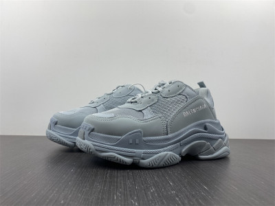 Ba*len*cia*ga triple s 524339 w2fw1 4700
