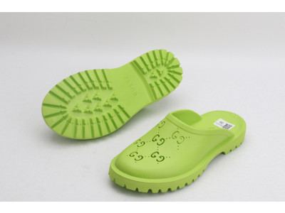 GUC LEATHER SLIDE