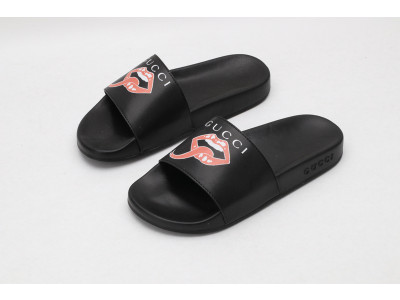 GUC LEATHER SLIDE