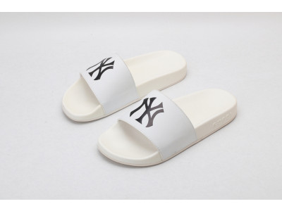 GUC LEATHER SLIDE