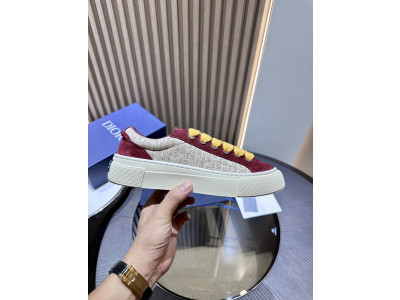 DR B33 SNEAKER
