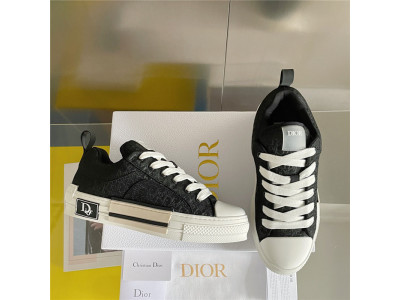 B23 SKATER SNEAKER