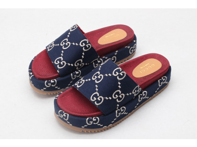 GUC LEATHER SLIDE