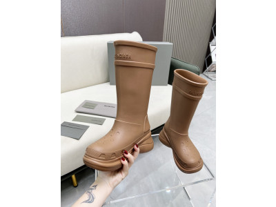 Ba*len*cia*ga x crocs boot brown