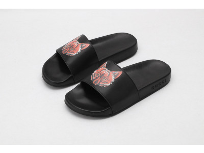 GUC LEATHER SLIDE