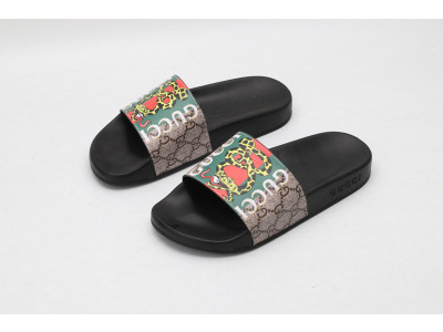 GUC LEATHER SLIDE