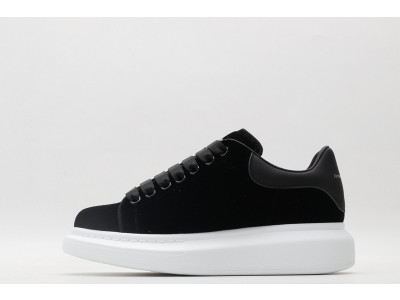 ALEXANDER MCQUEEN SNEAKER